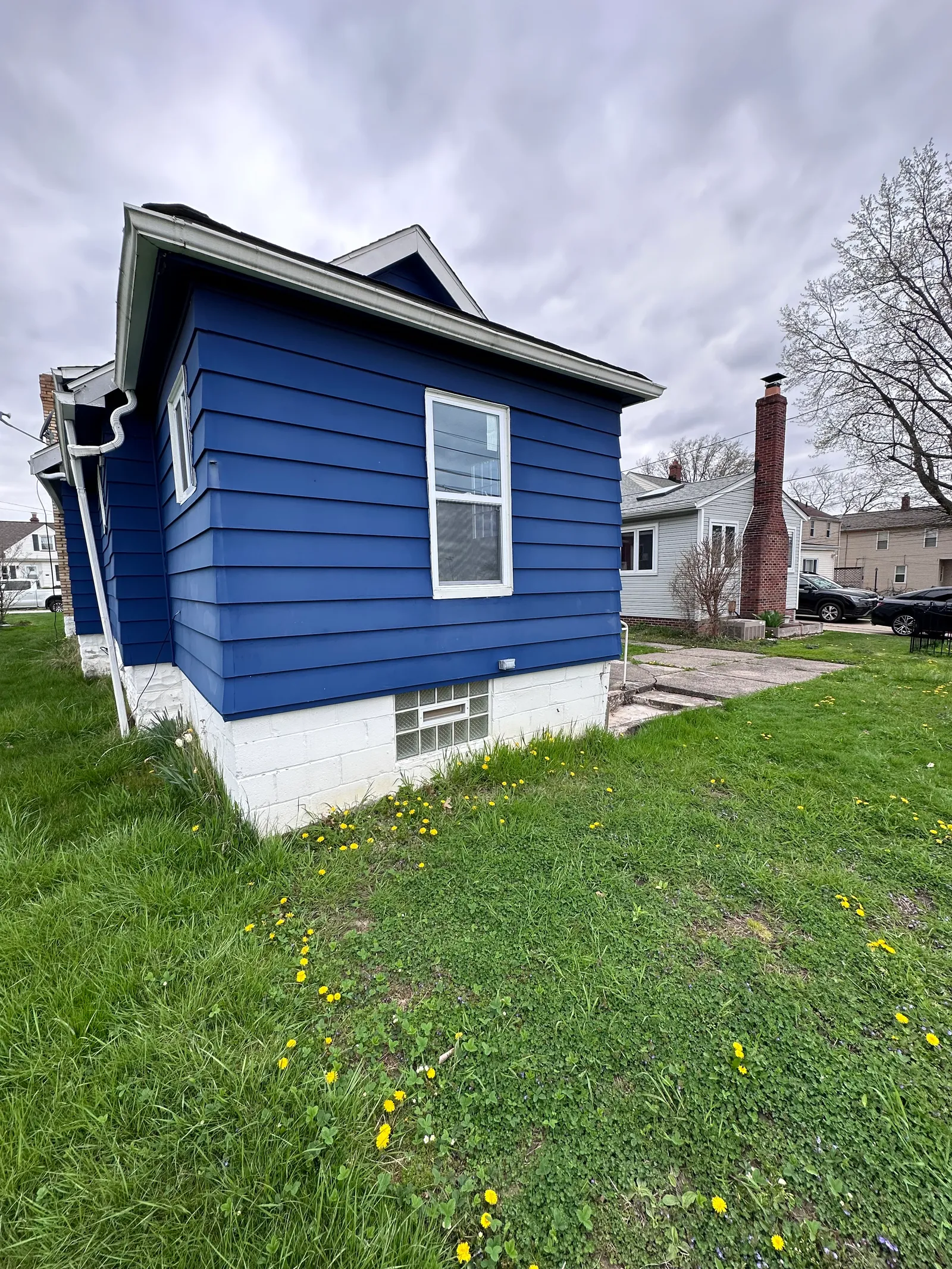 Completed exterior of a Cleveland bungalow after foundation repair